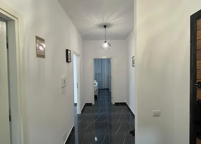 Appartamento Vasil Gjika 1 *